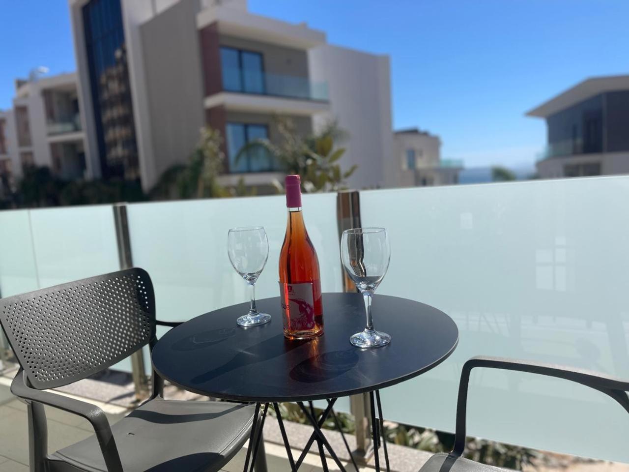 Nemesis 4* Sarandë